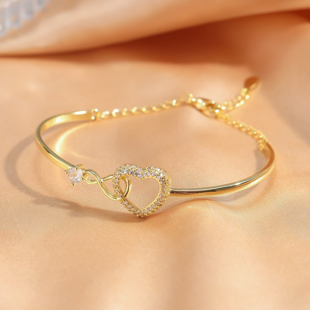 Infinity Love Bracelet - Solid Gold